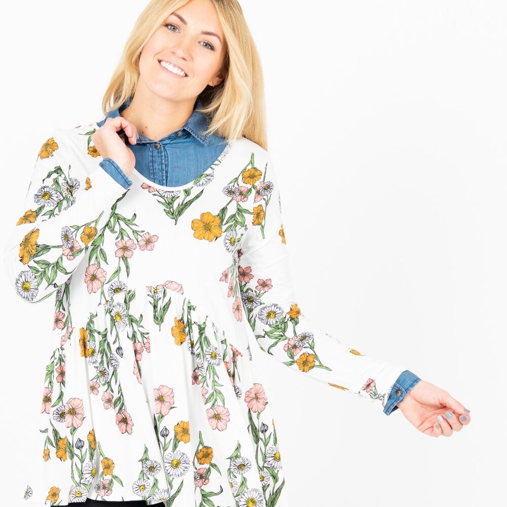 New with Tag Agnes & Dora Muse Top Long Sleeve Ivory Floral Size XL
